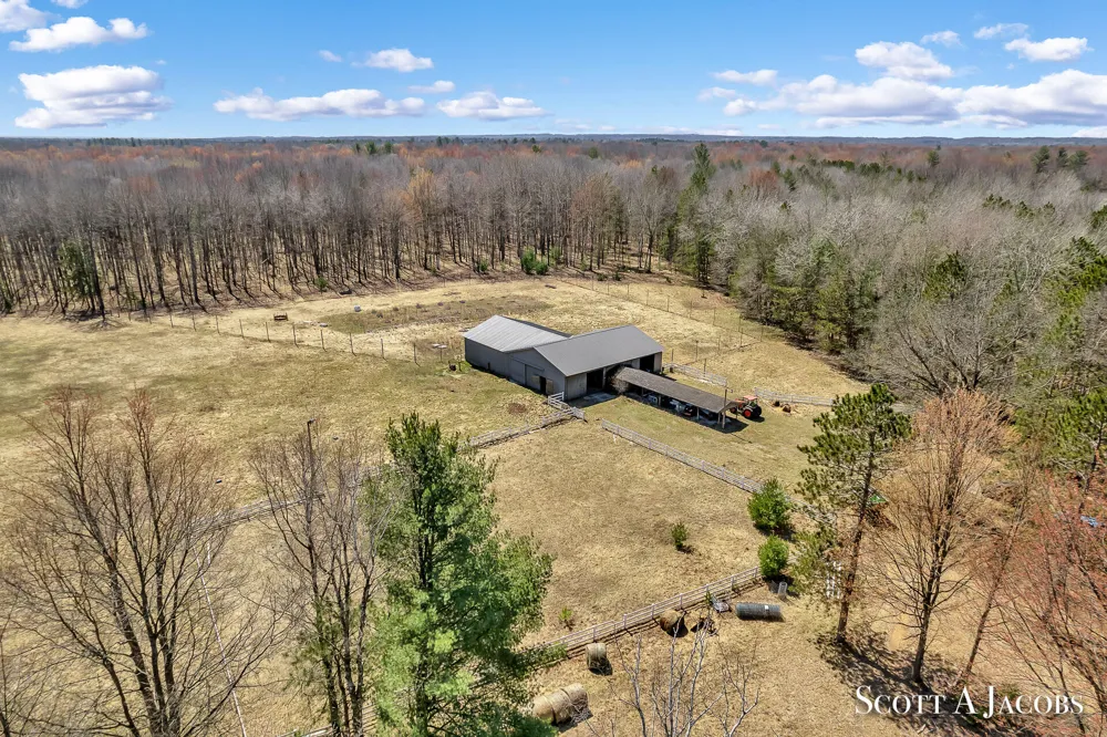 1125 Chaput Drive Orient Township, MI 49679