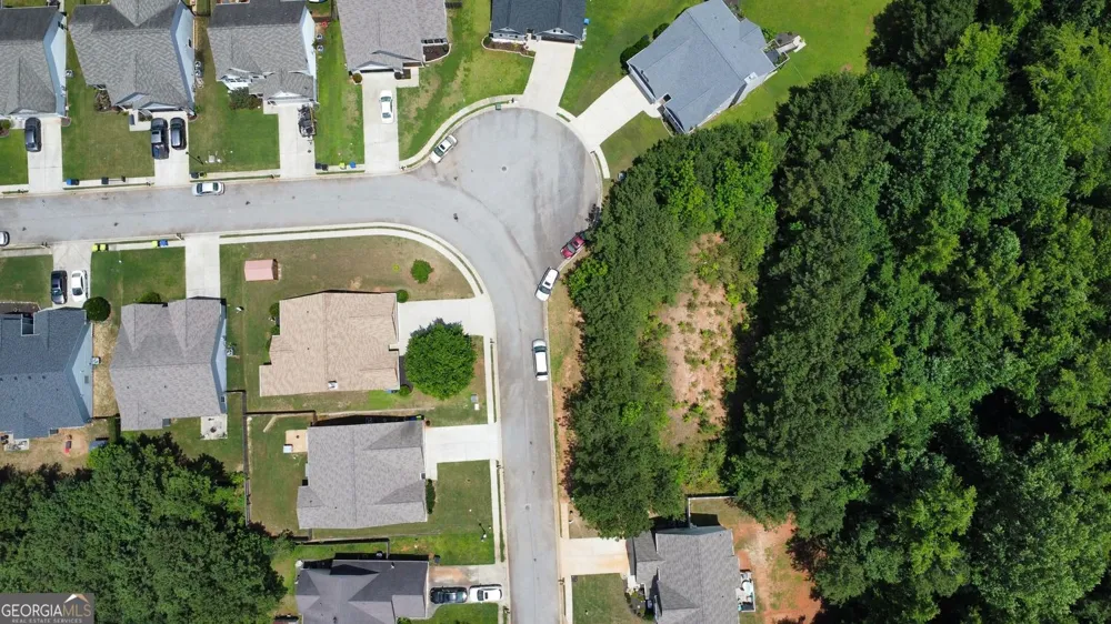18 Hill Top CIR Grantville, GA 30220