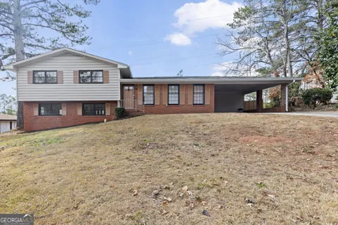 3727 Calmer CIR