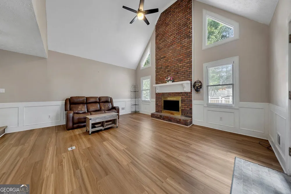 210 Hanarry DR Lawrenceville, GA 30046