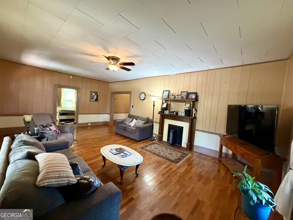 312 N Line ST Dexter, GA 31019