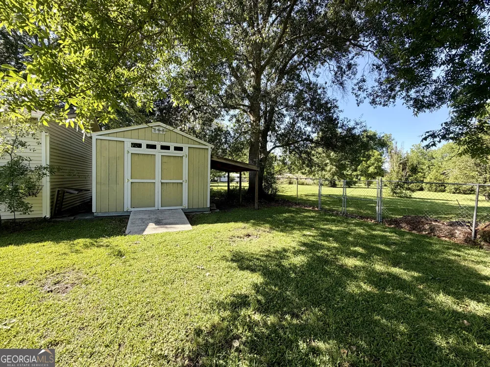 312 N Line ST Dexter, GA 31019
