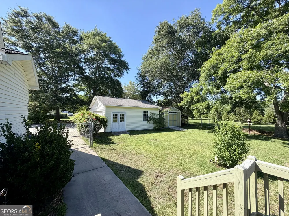 312 N Line ST Dexter, GA 31019