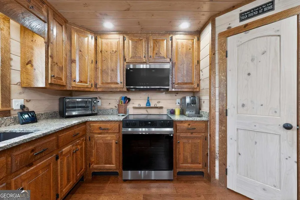 327 Hooch Holler LN Morganton, GA 30560