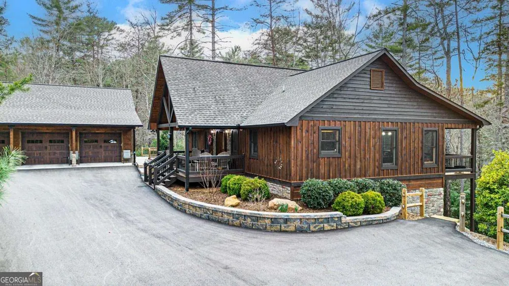 327 Hooch Holler LN Morganton, GA 30560