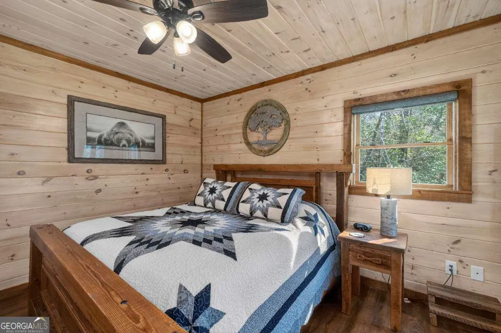 327 Hooch Holler LN Morganton, GA 30560