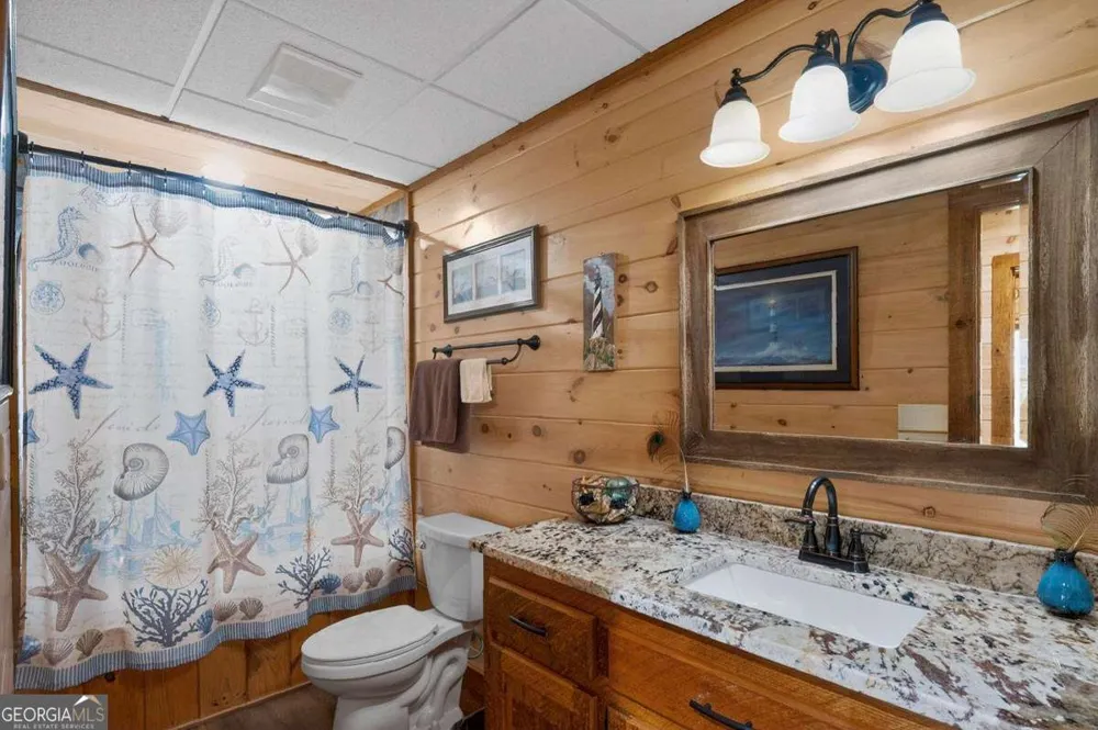 327 Hooch Holler LN Morganton, GA 30560