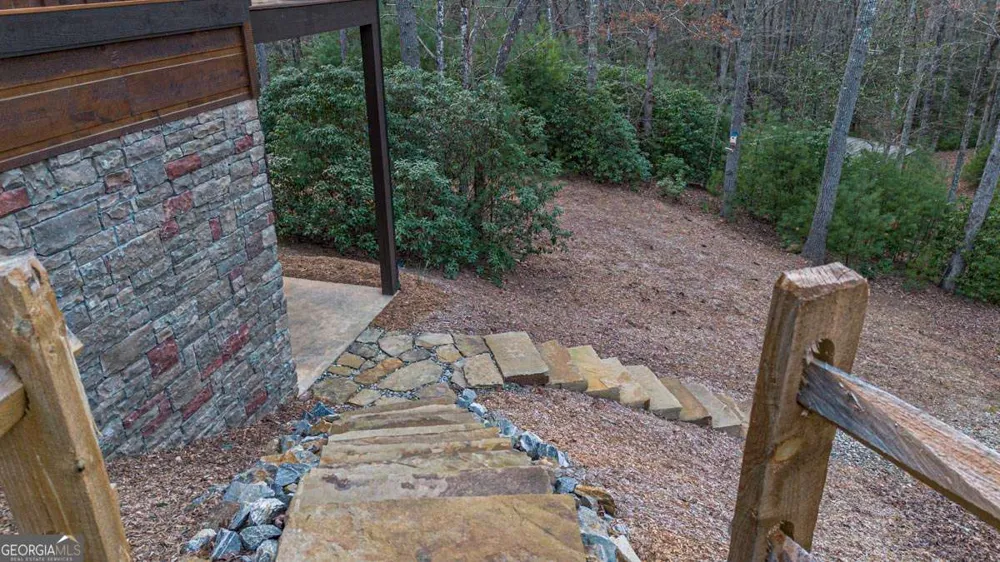327 Hooch Holler LN Morganton, GA 30560