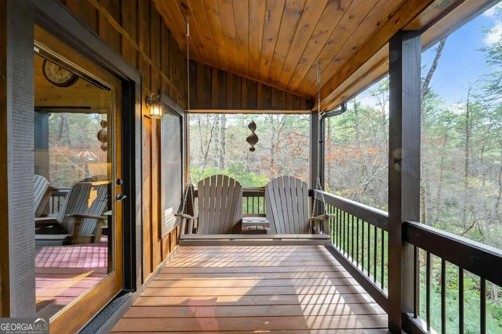 327 Hooch Holler LN Morganton, GA 30560