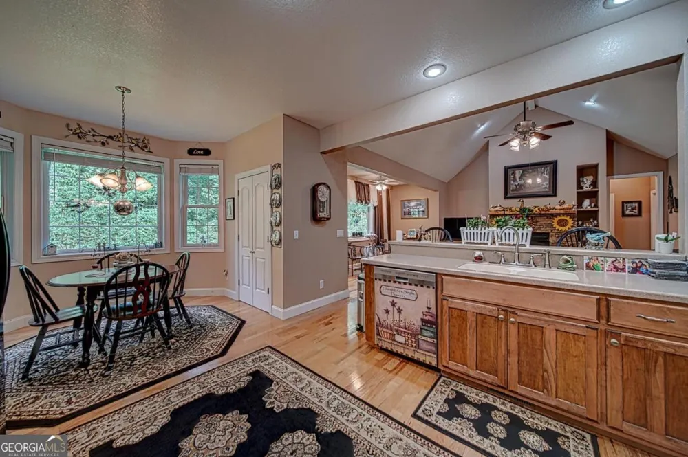 1514 Smithfield LN Young Harris, GA 30582
