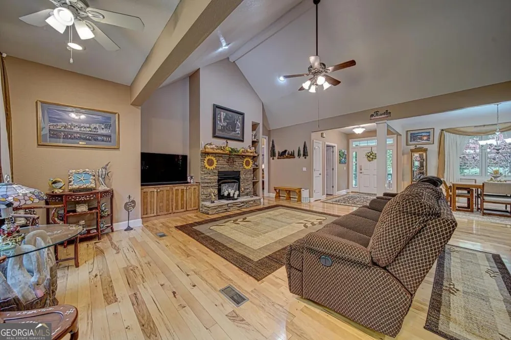 1514 Smithfield LN Young Harris, GA 30582