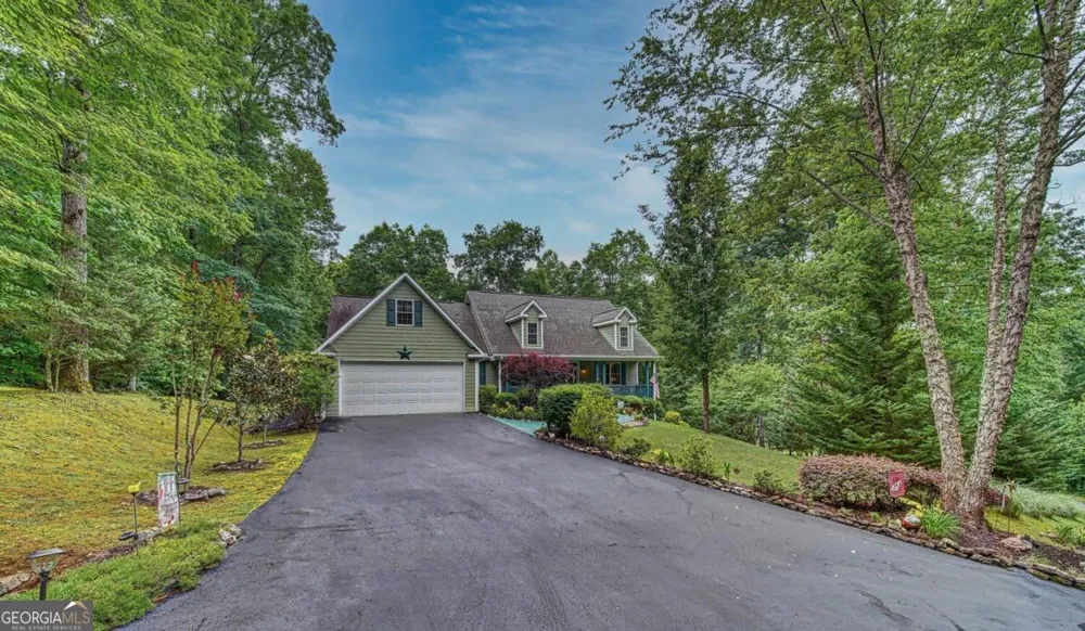 1514 Smithfield LN Young Harris, GA 30582