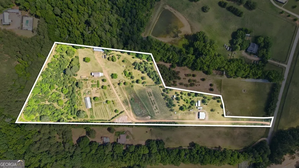 1465 Thurston Snow RD Good Hope, GA 30641