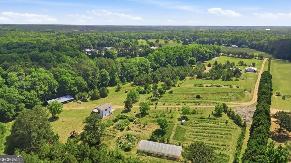 1465 Thurston Snow RD Good Hope, GA 30641
