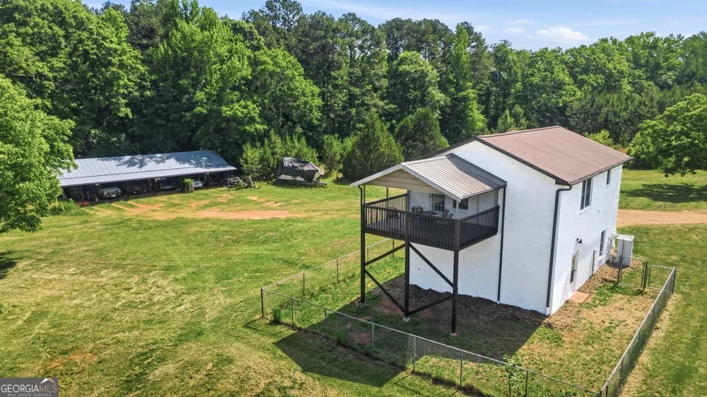 1465 Thurston Snow RD Good Hope, GA 30641