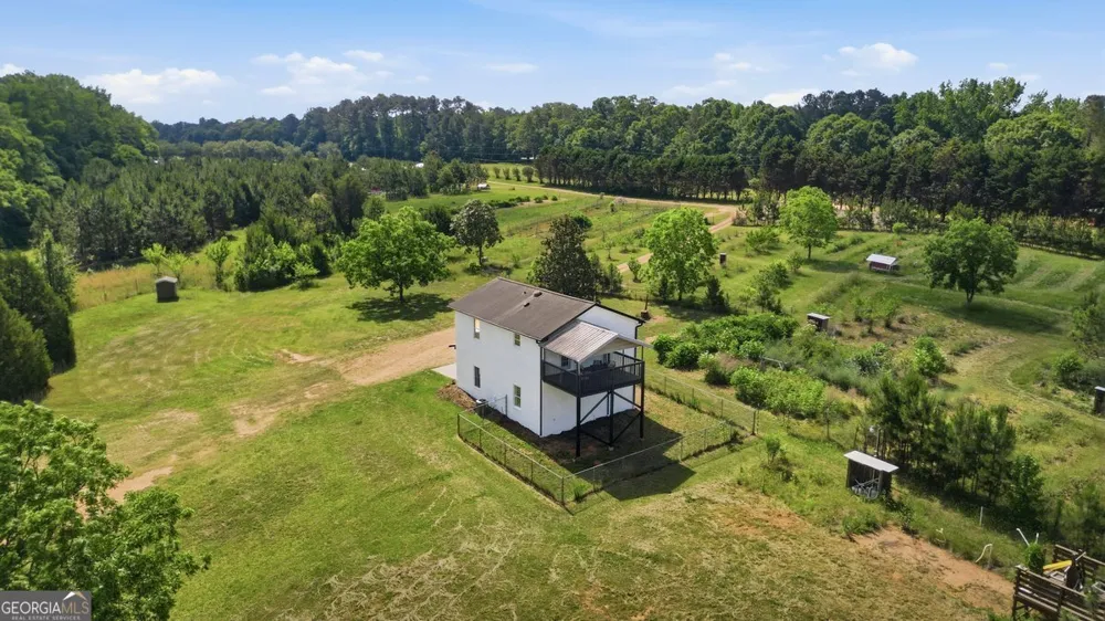 1465 Thurston Snow RD Good Hope, GA 30641