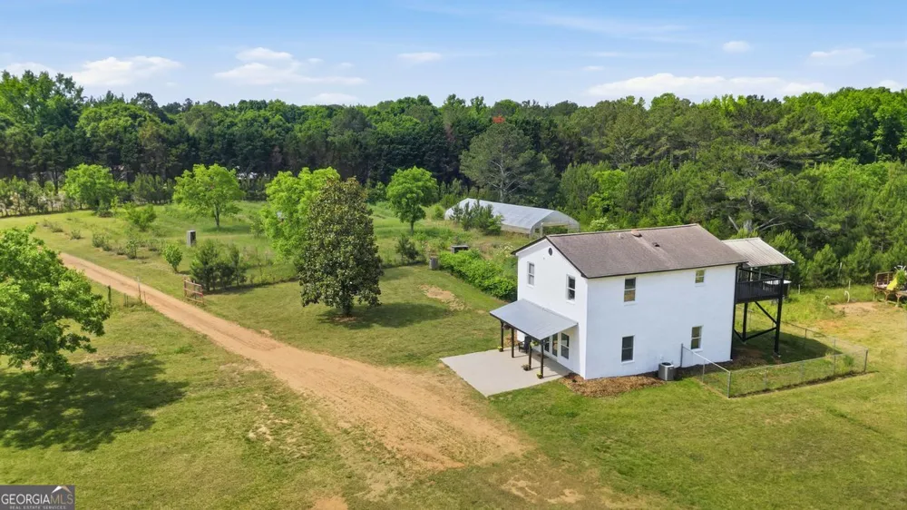 1465 Thurston Snow RD Good Hope, GA 30641