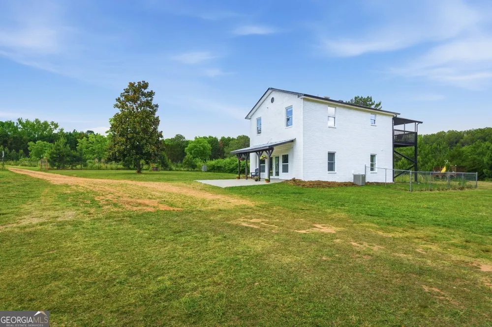 1465 Thurston Snow RD Good Hope, GA 30641