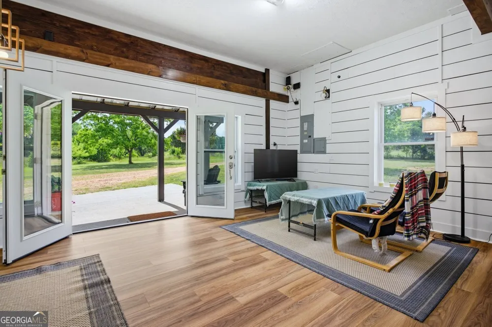 1465 Thurston Snow RD Good Hope, GA 30641