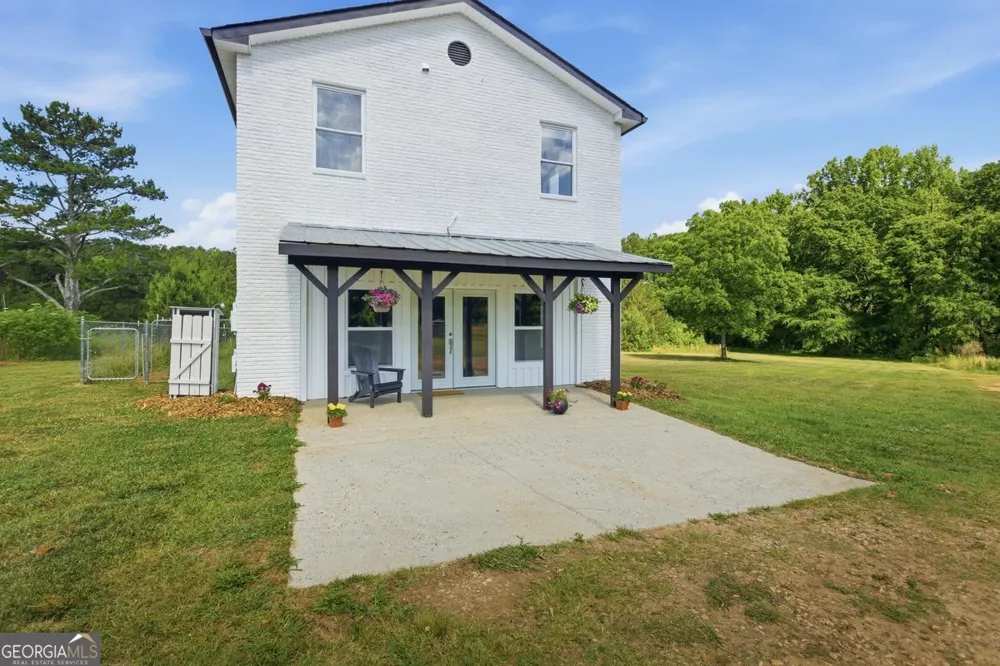 1465 Thurston Snow RD Good Hope, GA 30641