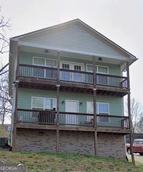 194 Strickland AVE
