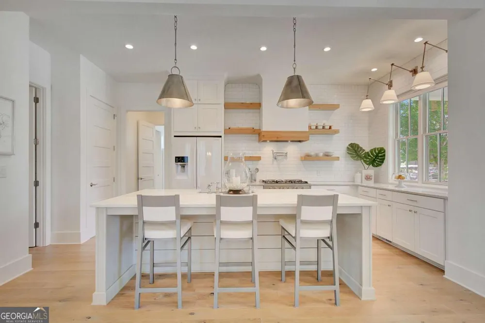 11190 Serenbe LN Chattahoochee Hills, GA 30268