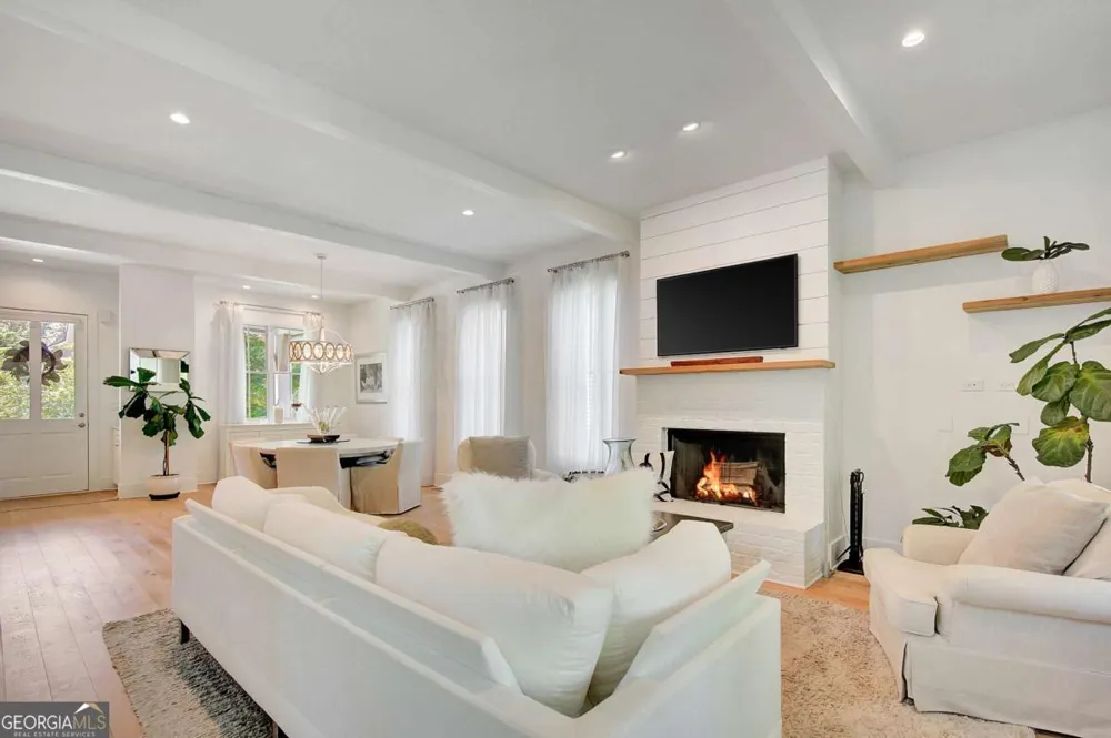 11190 Serenbe LN Chattahoochee Hills, GA 30268