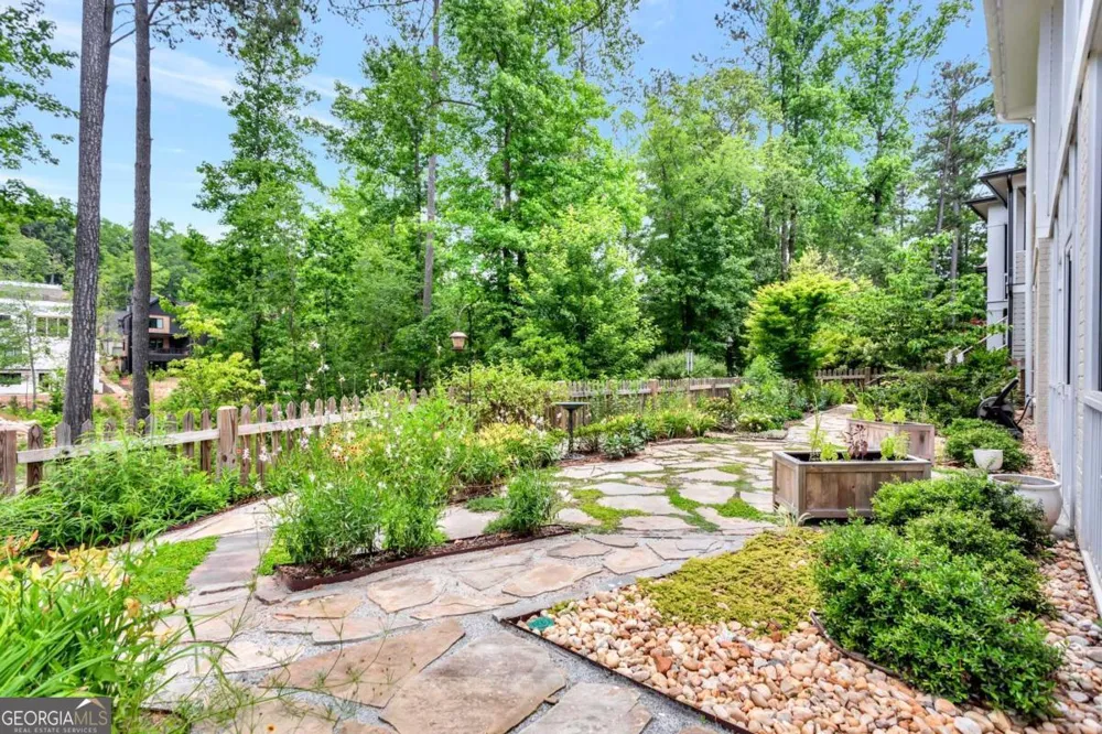 11190 Serenbe LN Chattahoochee Hills, GA 30268
