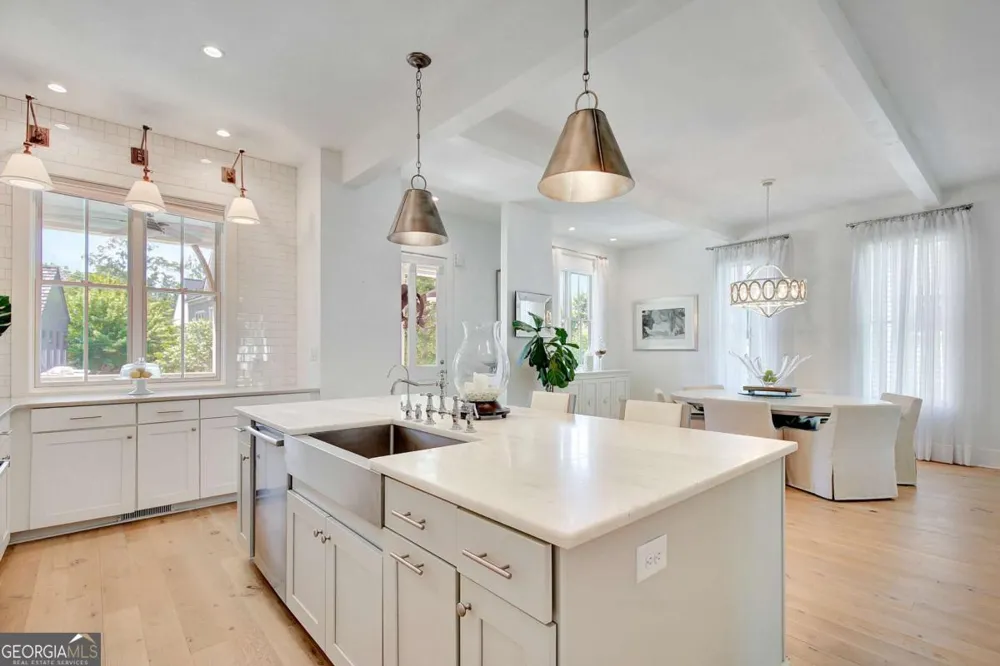 11190 Serenbe LN Chattahoochee Hills, GA 30268