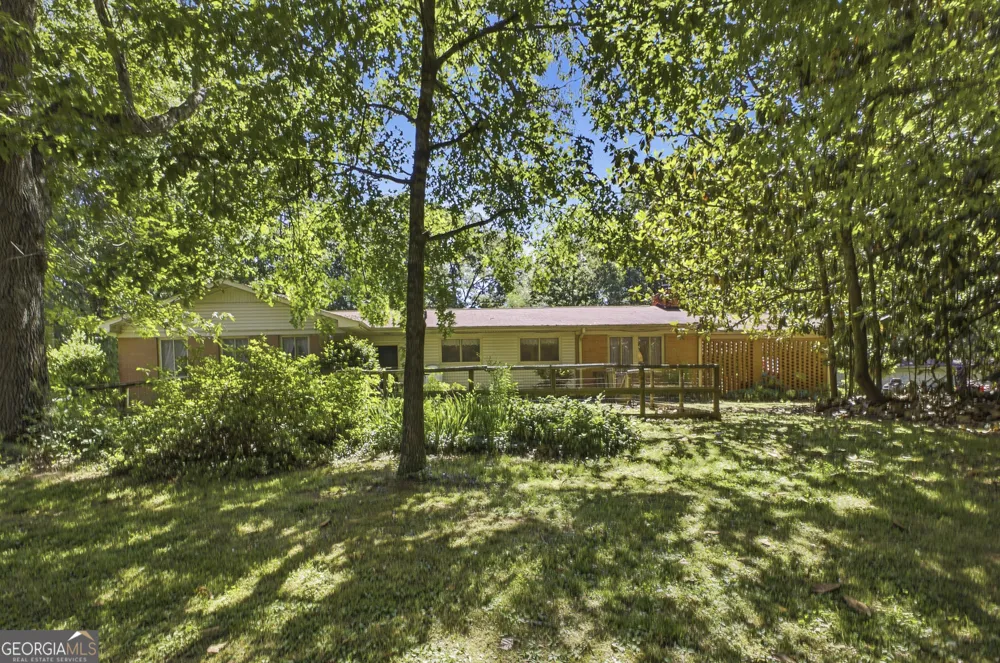 1202 Cave Spring RD Cedartown, GA 30125