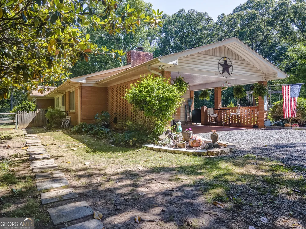 1202 Cave Spring RD Cedartown, GA 30125