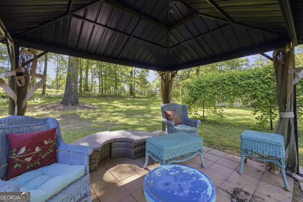 1202 Cave Spring RD Cedartown, GA 30125