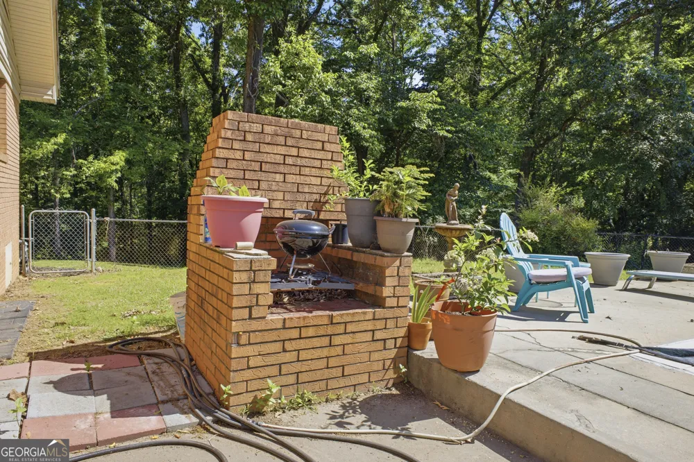 1202 Cave Spring RD Cedartown, GA 30125