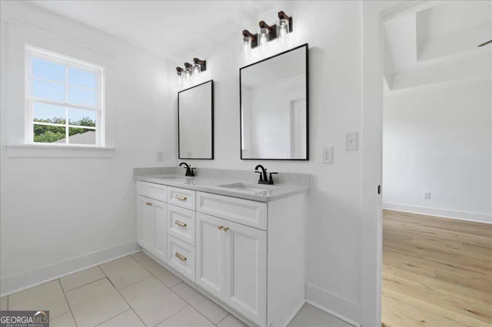 210 Hampton Chase Perry, GA 31069