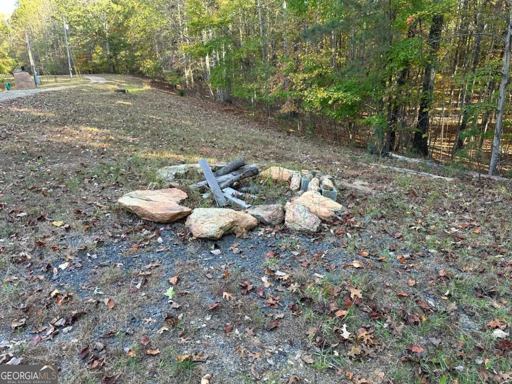 1806 Browning RD Rockmart, GA 30153