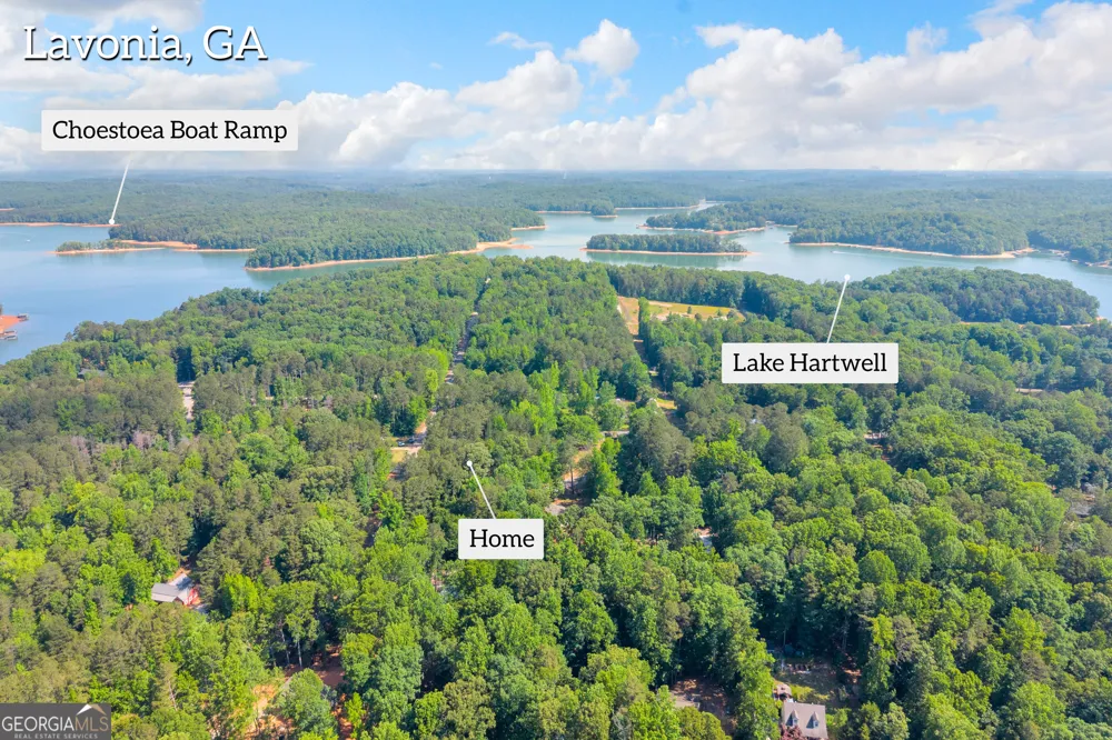 220 Trout DR Lavonia, GA 30553