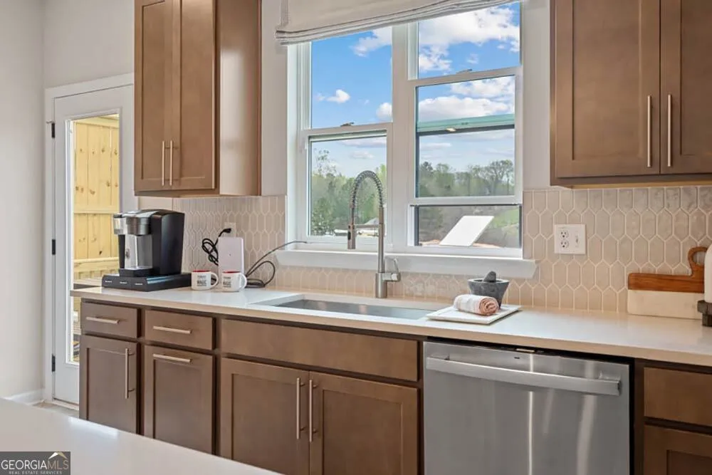 102 Epperly WAY Tucker, GA 30084