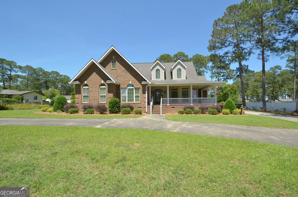 121 Jessup ST Eastman, GA 31023