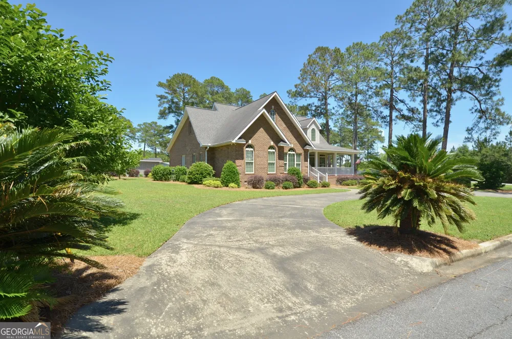 121 Jessup ST Eastman, GA 31023