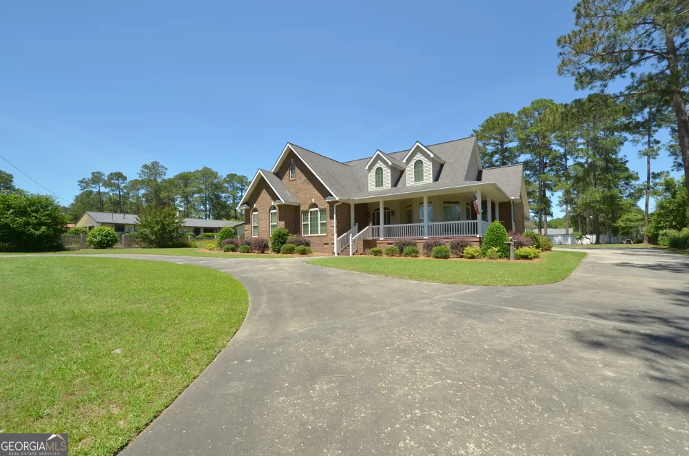 121 Jessup ST Eastman, GA 31023