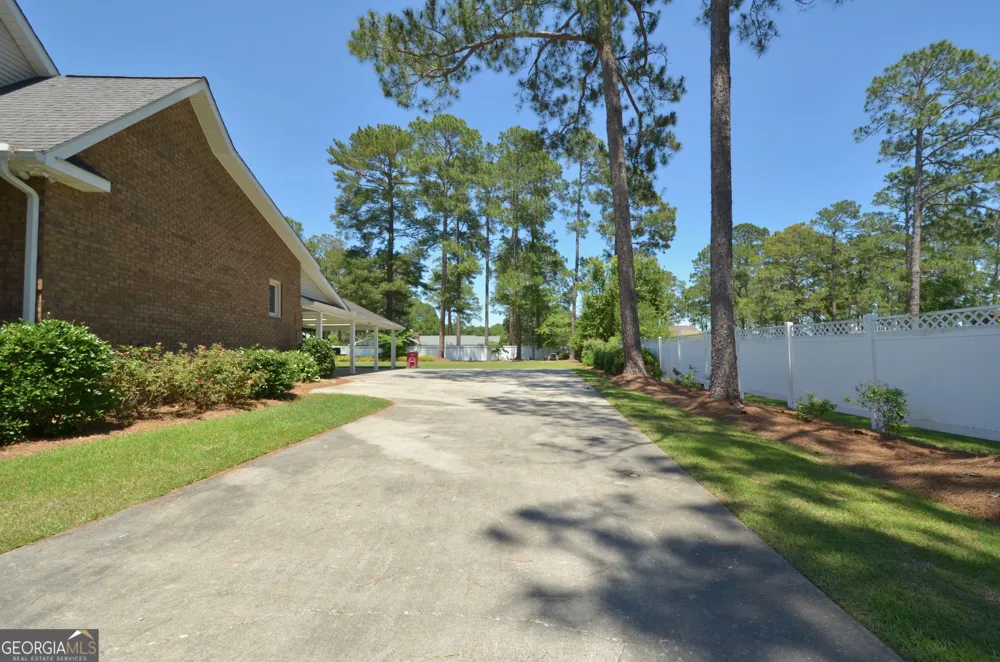 121 Jessup ST Eastman, GA 31023