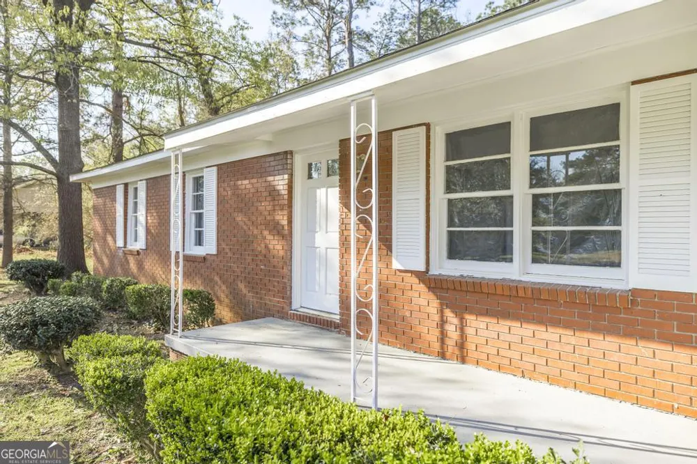 918 Henderson ST Dublin, GA 31021