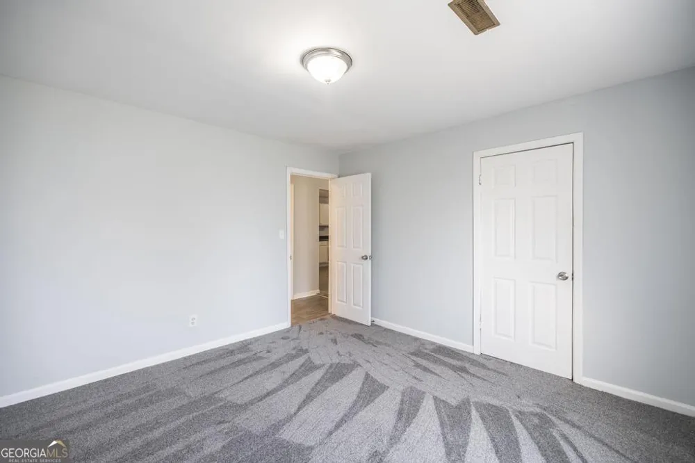 918 Henderson ST Dublin, GA 31021