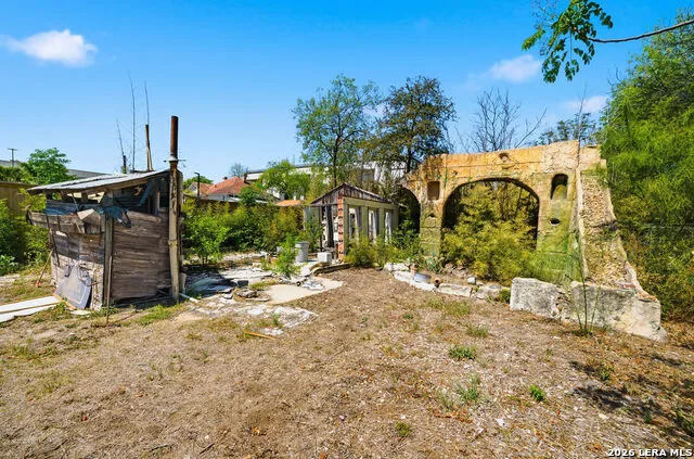 615 E Euclid San Antonio, TX 78212