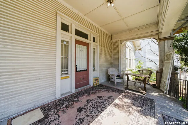 615 E Euclid San Antonio, TX 78212