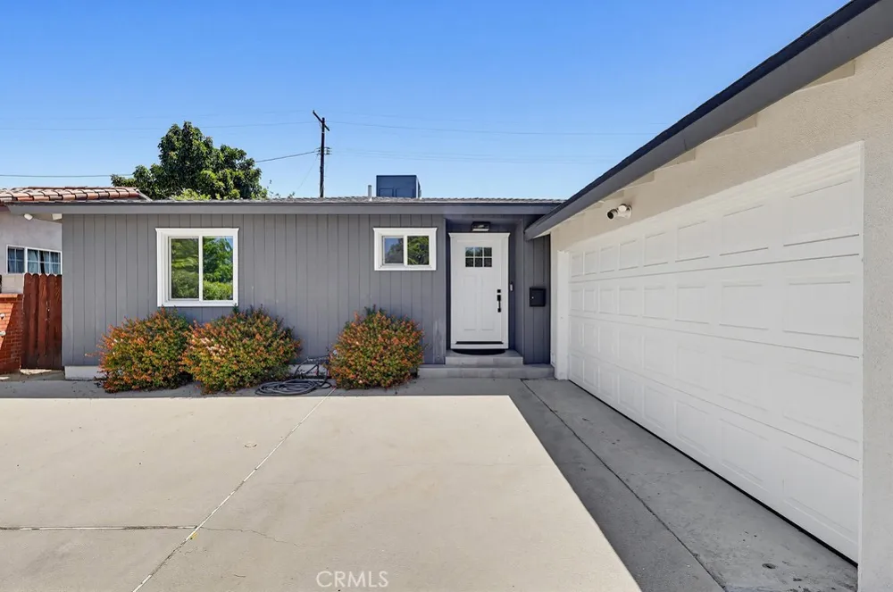 7058 Fullbright Winnetka, CA 91306