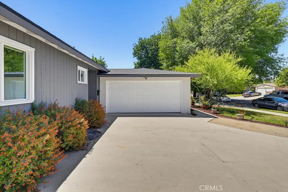 7058 Fullbright Winnetka, CA 91306