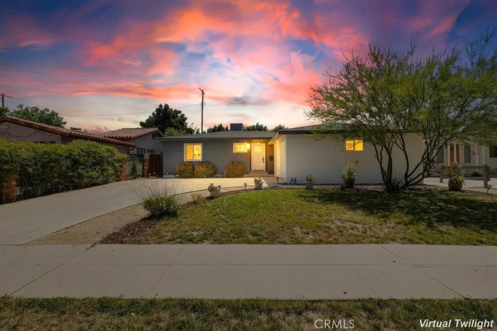 7058 Fullbright Winnetka, CA 91306