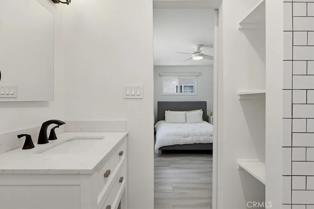 7058 Fullbright Winnetka, CA 91306