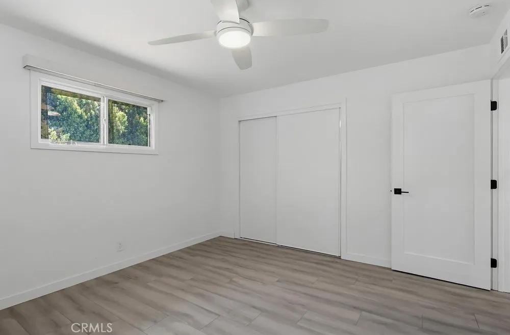 7058 Fullbright Winnetka, CA 91306